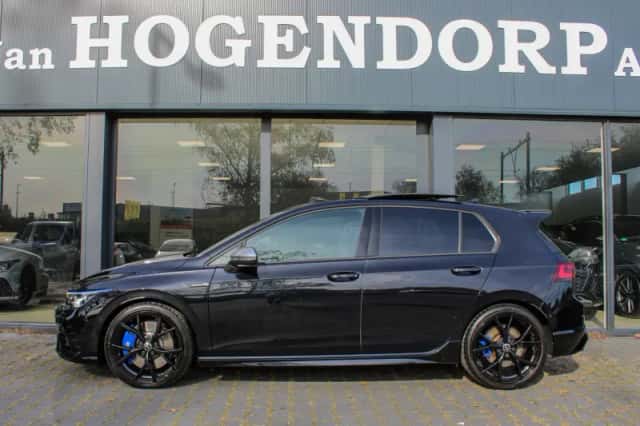 Volkswagen Golf (2021) thumbnail 4