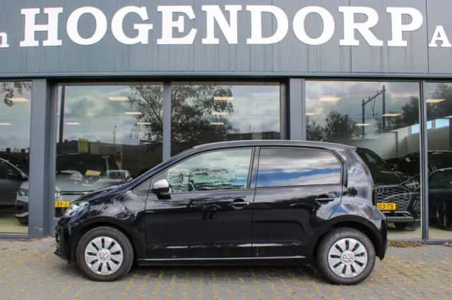 Volkswagen Up! (2018) thumbnail 4