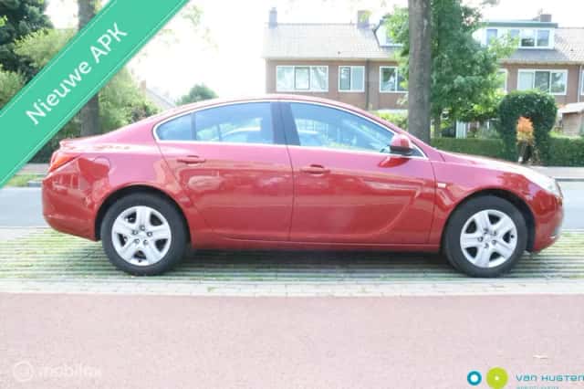 Opel Insignia (2009) thumbnail 4