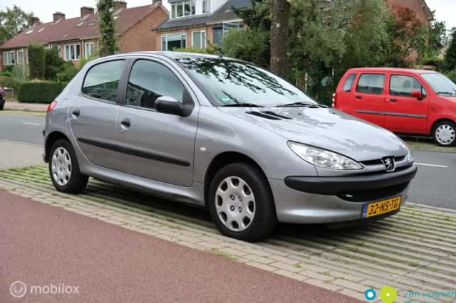 Peugeot 206 (2004) thumbnail 4