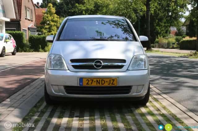 Opel Meriva (2003) thumbnail 3