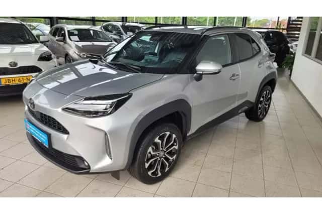 Toyota Yaris Cross (2025) thumbnail 4