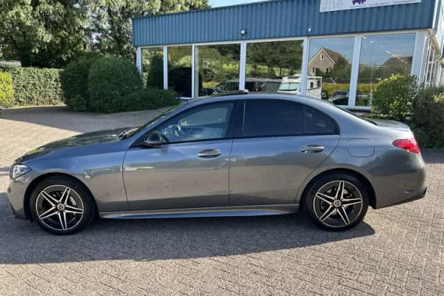 Mercedes-Benz C-Klasse (2024) thumbnail 2