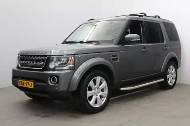 Land Rover Discovery (2015) thumbnail 1
