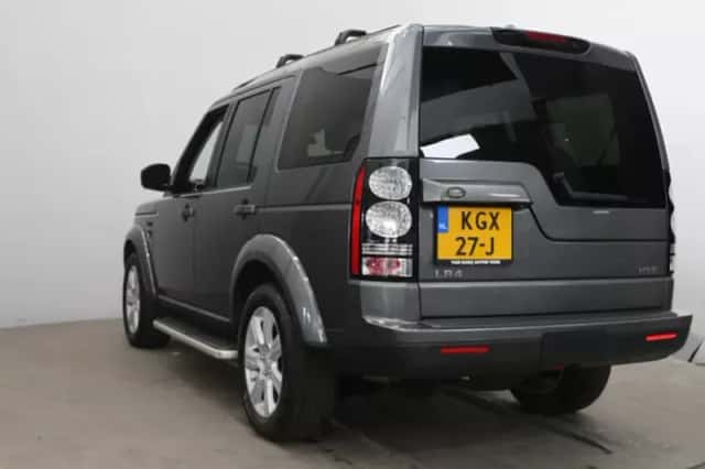 Land Rover Discovery (2015) thumbnail 5