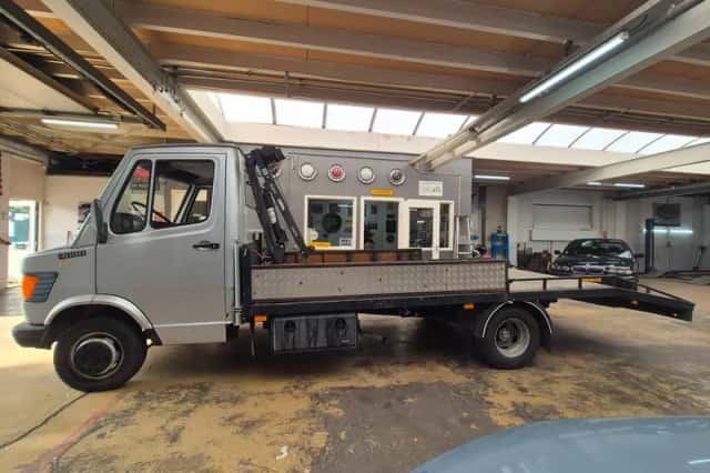 Mercedes-Benz 409D (1986) thumbnail 2