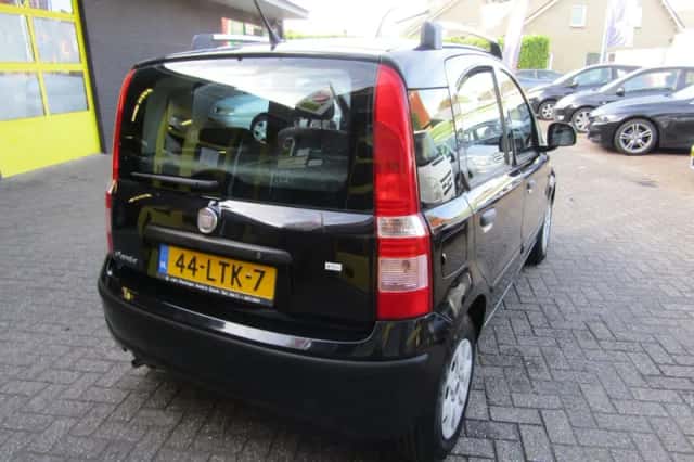 Fiat Panda (2010) thumbnail 3