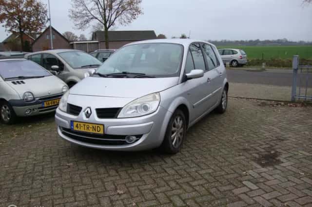 Renault Scénic (2007) thumbnail 1