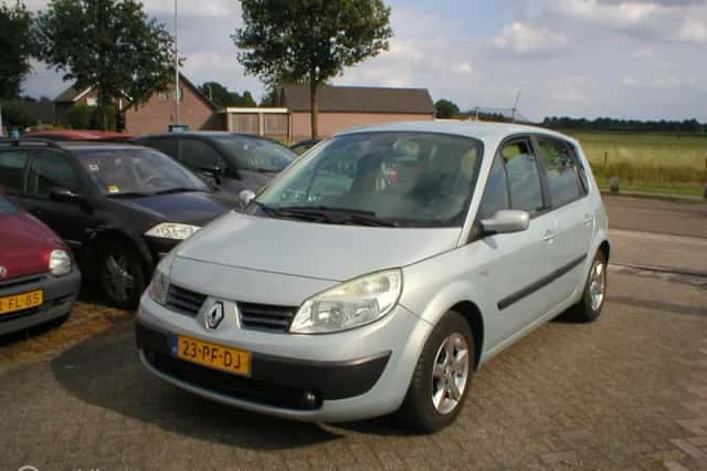 Renault Scénic (2004) thumbnail 1