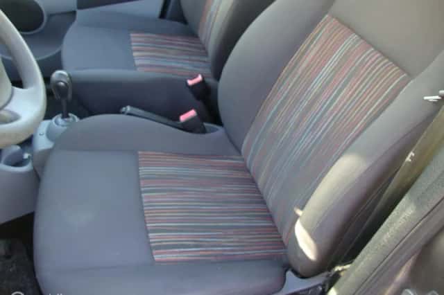 Renault Modus (2010) thumbnail 6