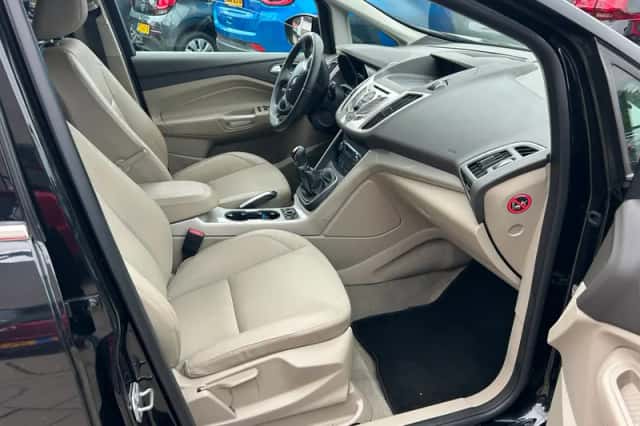 Ford C-Max (2011) thumbnail 3