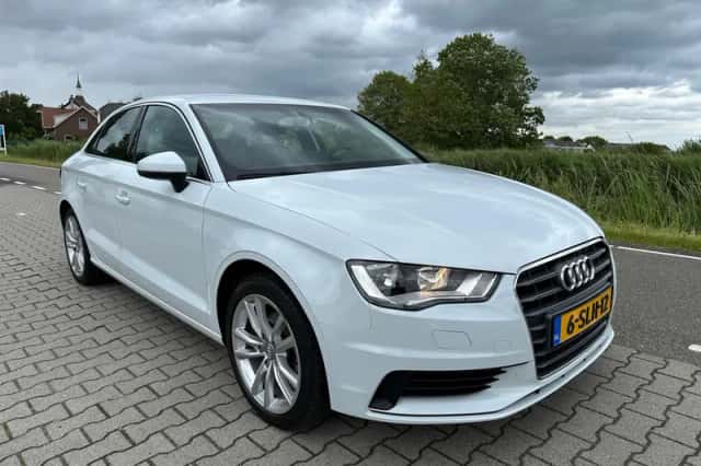 Audi A3 (2013) thumbnail 4
