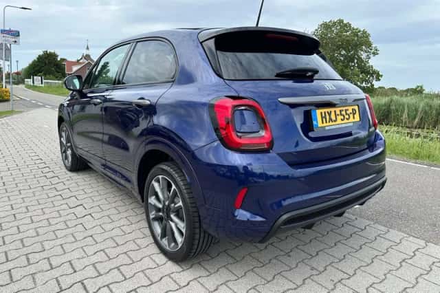 Fiat 500X (2023) thumbnail 2