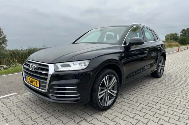 Audi Q5 (2017) thumbnail 1