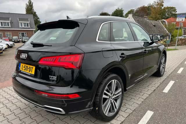 Audi Q5 (2017) thumbnail 3