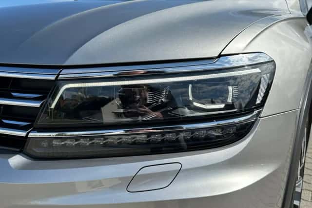 Volkswagen Tiguan (2017) thumbnail 6