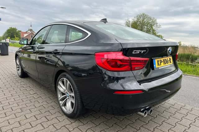 BMW 3-Serie (2016) thumbnail 2