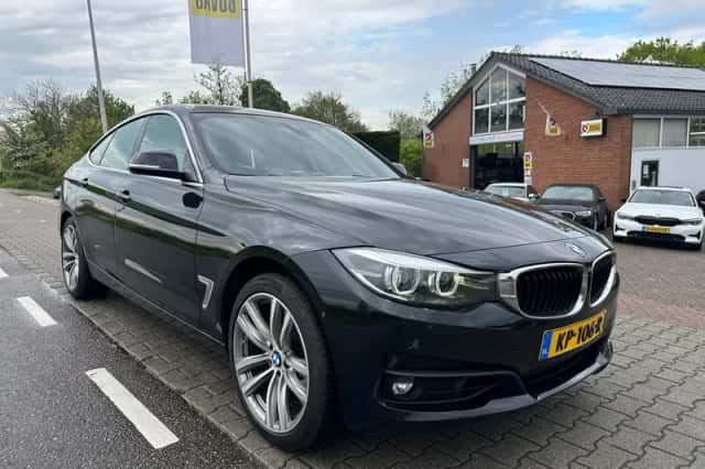 BMW 3-Serie (2016) thumbnail 4