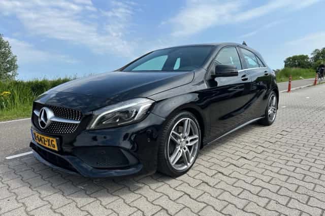 Mercedes-Benz A-Klasse (2016) thumbnail 1