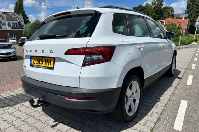 Škoda Karoq (2019) thumbnail 3