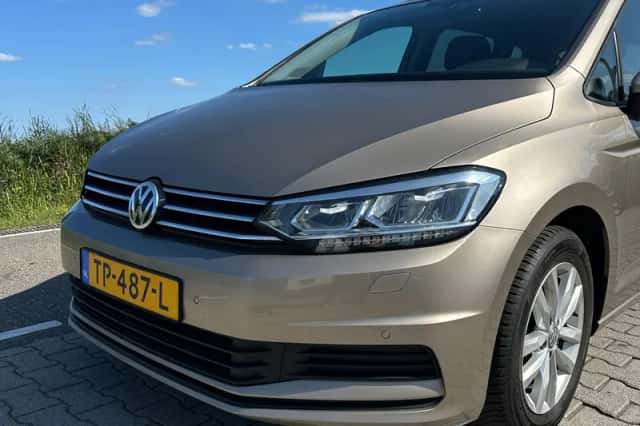 Volkswagen Touran (2018) thumbnail 5