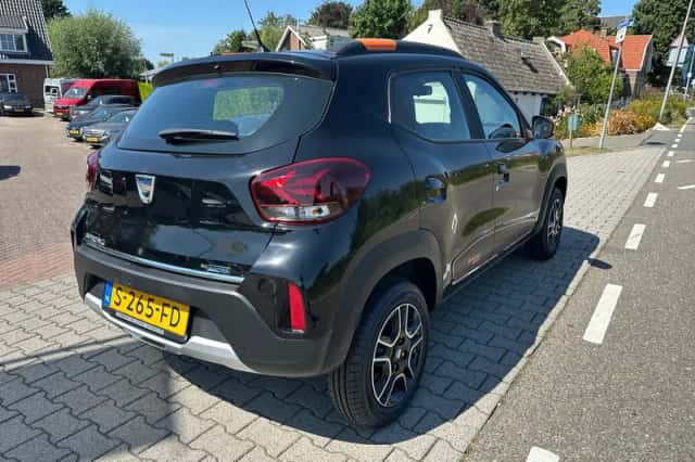 Dacia Spring (2023) thumbnail 3