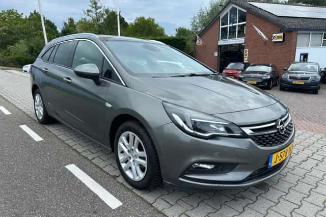 Opel Astra (2019) thumbnail 4
