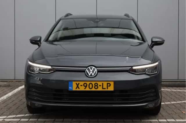 Volkswagen Golf (2021) thumbnail 6