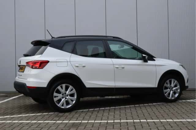 SEAT Arona (2017) thumbnail 5