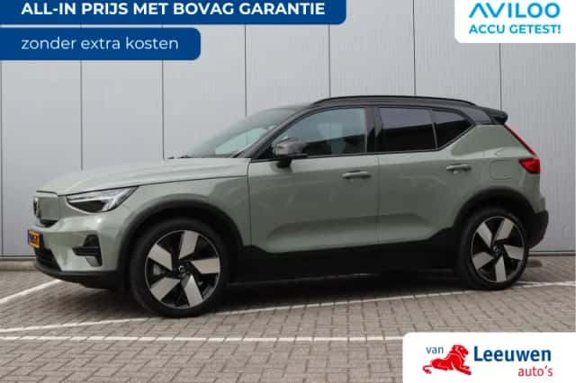 Volvo XC40 (2023) thumbnail 1