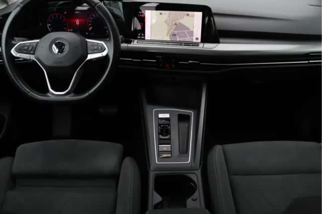 Volkswagen Golf (2020) thumbnail 3