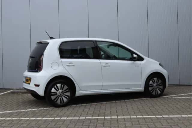 Volkswagen E-Up! (2019) thumbnail 6