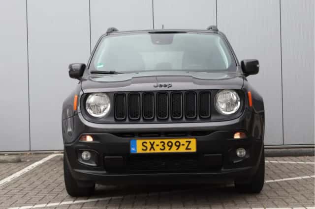 Jeep Renegade (2017) thumbnail 6