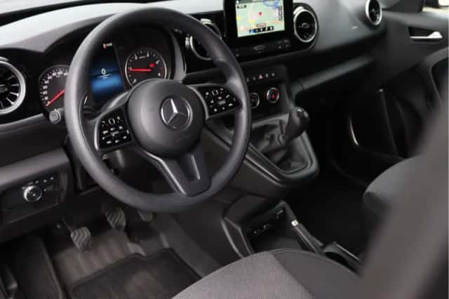 Mercedes-Benz Citan (2021) thumbnail 3