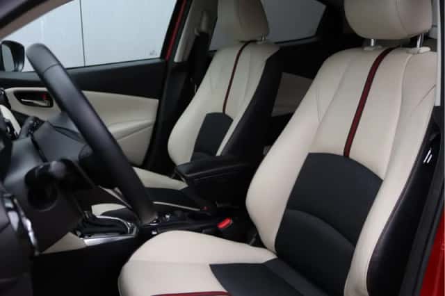 Mazda 2 (2015) thumbnail 4