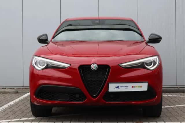 Alfa Romeo Stelvio (2020) thumbnail 6