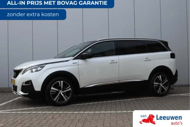 Peugeot 5008 (2017) thumbnail 1