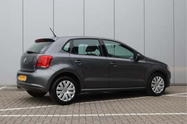 Volkswagen Polo (2009) thumbnail 4