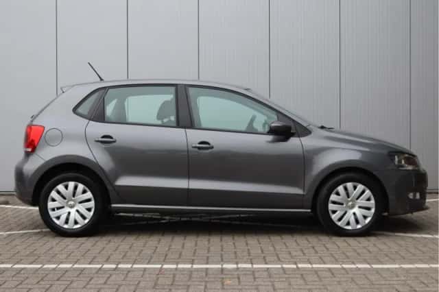 Volkswagen Polo (2009) thumbnail 6