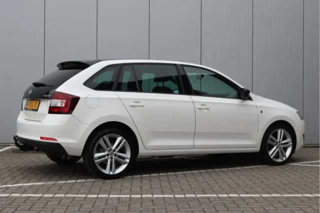 Škoda Rapid (2013) thumbnail 4