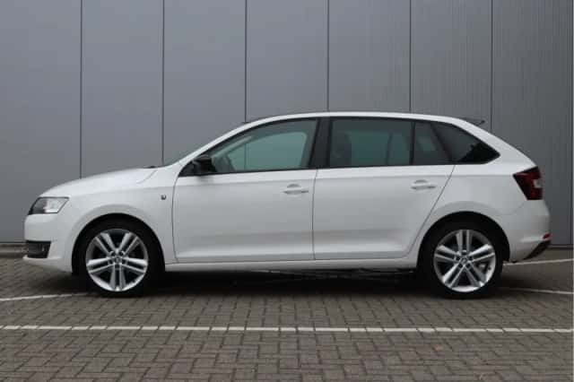 Škoda Rapid (2013) thumbnail 5