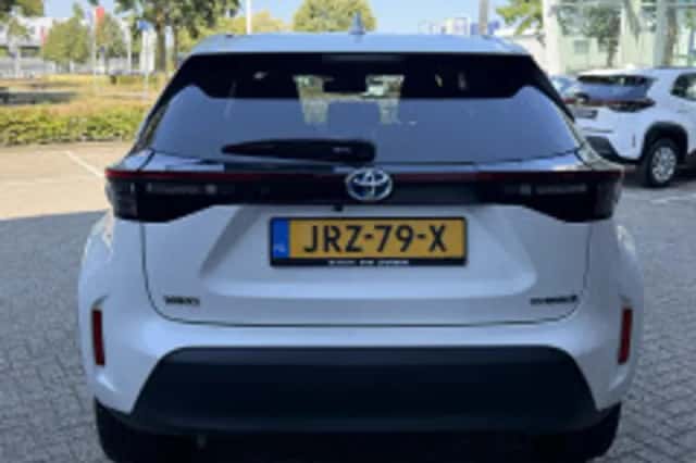 Toyota Yaris Cross (2022) thumbnail 3