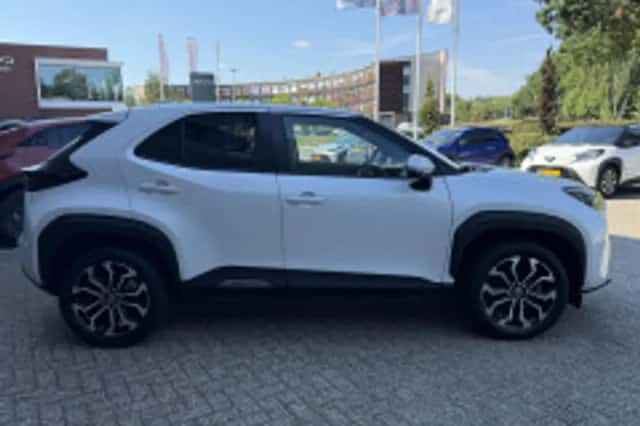 Toyota Yaris Cross (2022) thumbnail 6