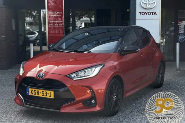 Toyota Yaris (2023) thumbnail 1