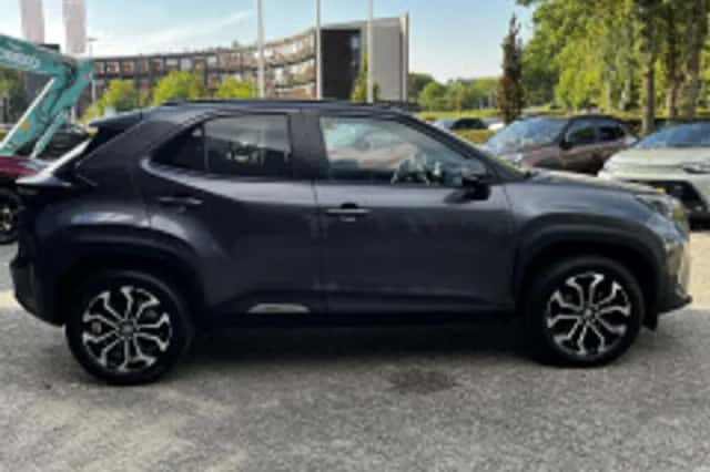 Toyota Yaris Cross (2024) thumbnail 6
