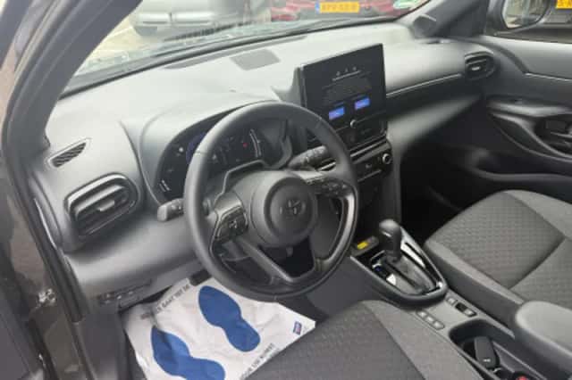 Toyota Yaris Cross (2026) thumbnail 2