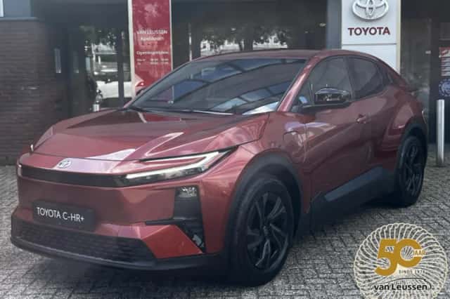 Toyota C-HR (2026) thumbnail 1