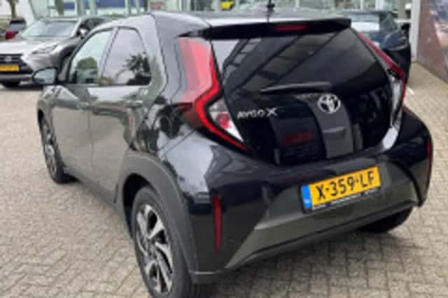 Toyota Aygo X (2023) thumbnail 3