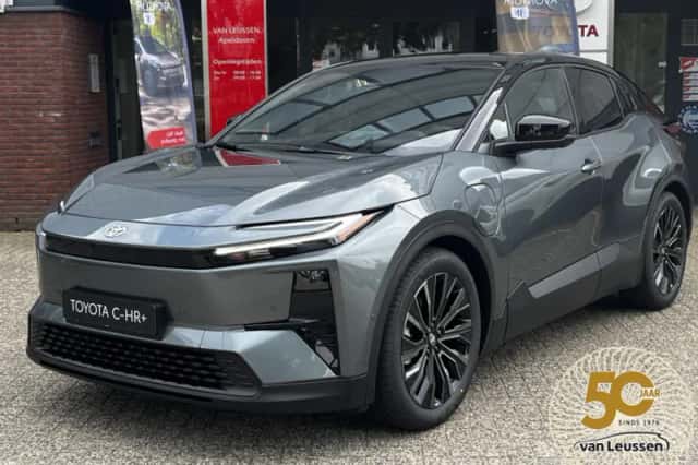 Toyota C-HR (2026) thumbnail 1