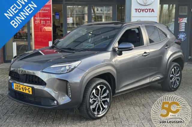 Toyota Yaris Cross (2025) thumbnail 1